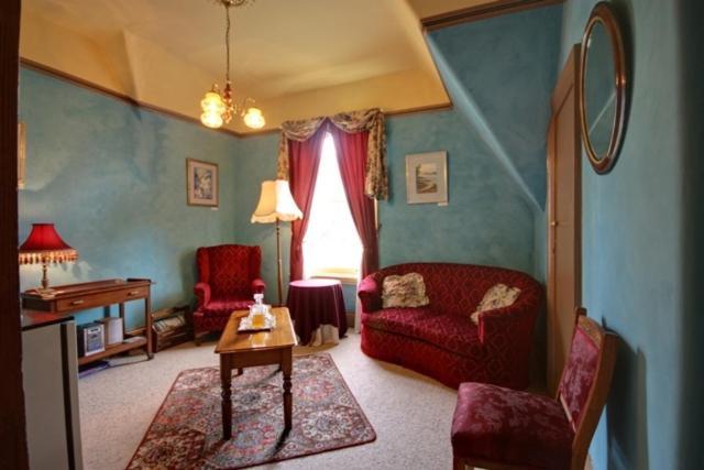 Westella Colonial B&B Accommodation Ulverstone Exteriör bild